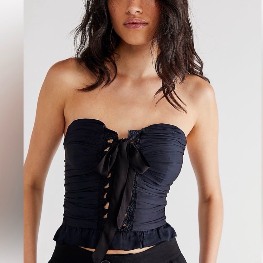 Free people Aurelia silky corset top - black lace up ribbon, floral embroidery - Picture 9 of 9